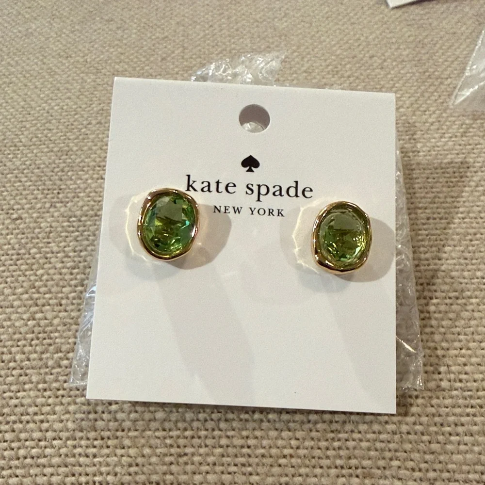 kate spade Light Green/Gold High Shine Studs/NWT - Picture 4 of 9